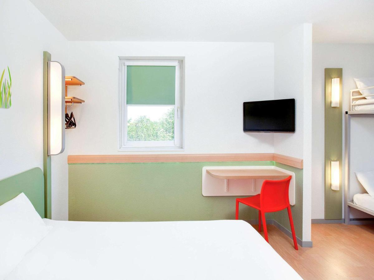 ibis Budget Clermont Ferrand Centre Montferrand Exterior foto